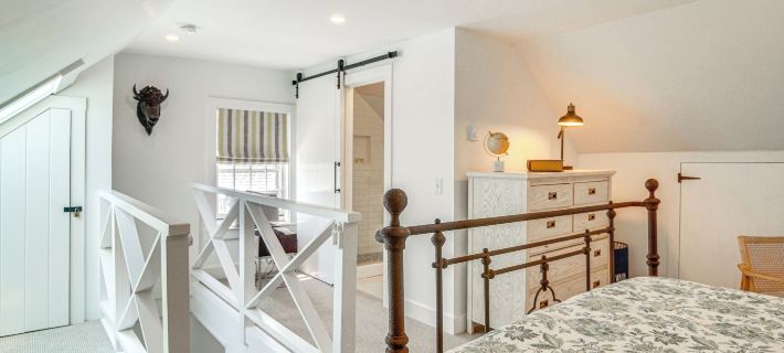 Hidden Main St Gem! Steps to the Harbor! Hotel di Nantucket