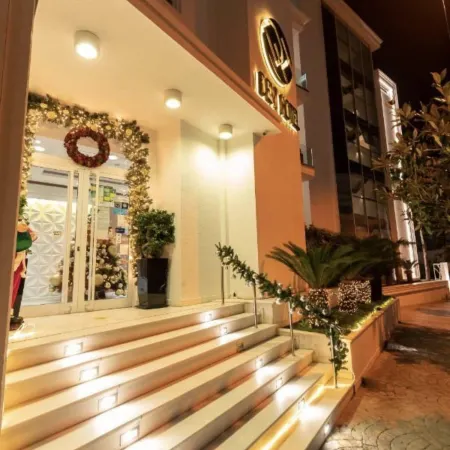Demi Hotel