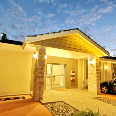 Gallery Hotel Hotels near Fremantle Oval