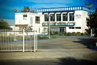 Milão Hotel Hotellit kohteessa Sarandi