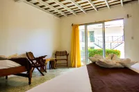 El Pacifico Hotel - Homestays