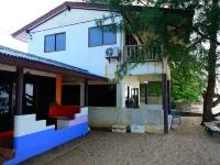 Roong Arun Resort Hotels in Chaiya