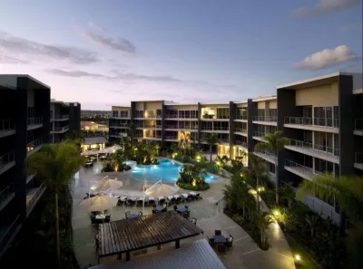Azzura Greens Resort Hotels near Warner Bros. Movie World