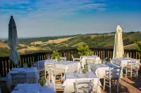 Antico Borgo di Tabiano Castello - Relais de Charme Hotels in Salsomaggiore Terme