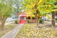 3 Mi to Dtwn: Home w/ Fenced Yard in Atlanta!