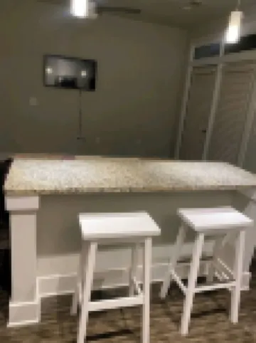 Cozy 1 bedroom with courtyard pool view