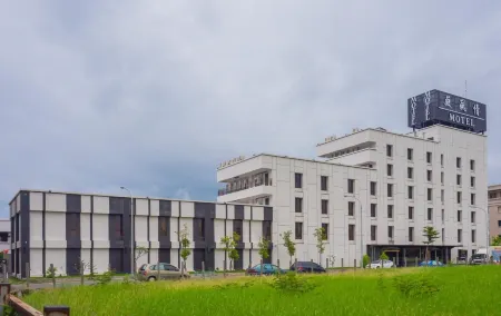 Wei Feng Qing MOTEL Отели рядом с достопримечательностью «Fengshan Chenghuang Temple»