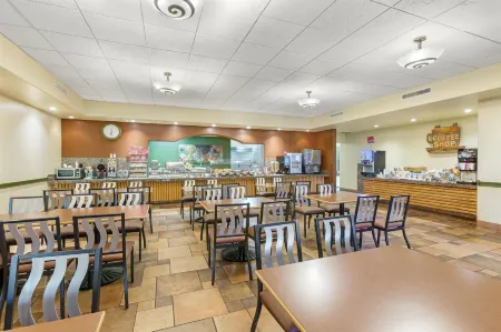 Best Western Plus Arroyo Roble Hotel  Creekside Villas