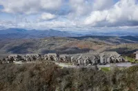 BEAR PAUSE amazing mountain views atop Sugar Mountain mins from Banner Elk