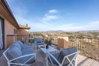 Palazzo Del Sol by AvantStay Breathtaking Home w Mountain Views Hot Tub