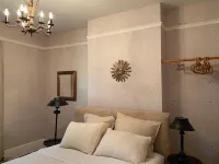 Stunning historic Victorian house in Newburgh Hotels in Newburgh