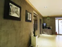 光州市新安洞Zeus 鄰近光州市立民俗博物館的酒店