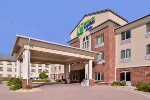 Holiday Inn Express & Suites EMPORIA NORTHWEST by IHG