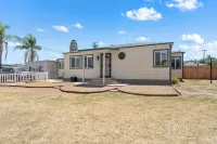 4-bedroom house in charming El Cajon with AC, WiFi