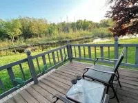 Creek Cabin - Clean and Charming 3-bedroom house in Prudenville with WiFi and AC Hotels in Roscommon County