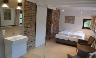 Doll House Near the Centre of Durbuy