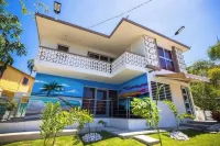 Les Guest House 1 Bedroom Apartment with Pool