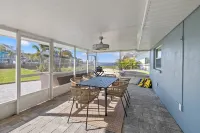 Waterfront Island Oasis Fully Remodeled! W/ Boat Dock!