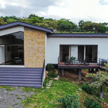 Nambi Monteverde