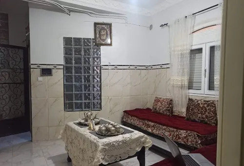 Joli F1 Convivial,propre Neuf , Indépendant, Équipée, Stratégique de Hotel a Tlemcen