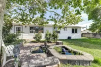 Serene Clifton Retreat with Hot Tub and Fire Pit! - Wifi