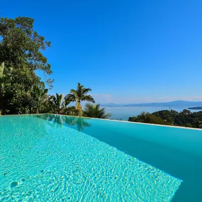 Charmosa Suíte em Sambaqui Hotels in der Nähe von Praia de Daniela