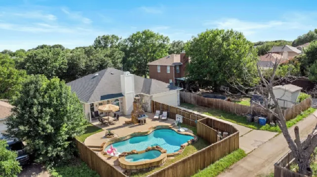 Sunny Allen Stay 4BR/2BA Sparkling Pool + Grill