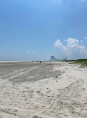 Coastal Charm Meets Cozy Comfort - 1BR Beachside Beauty!