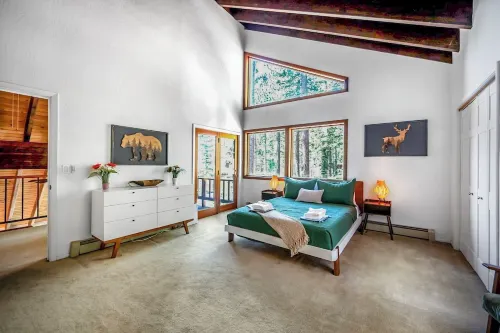 Your Peaceful Getaway - Lake Tahoe Luxury Chalet w/ Gym & Theater