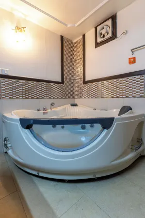 The Whispering Pines Отели рядом с достопримечательностью «Mall Rd»