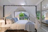 Nature s Nest Pool Spa Outdoor Kitchen Dining