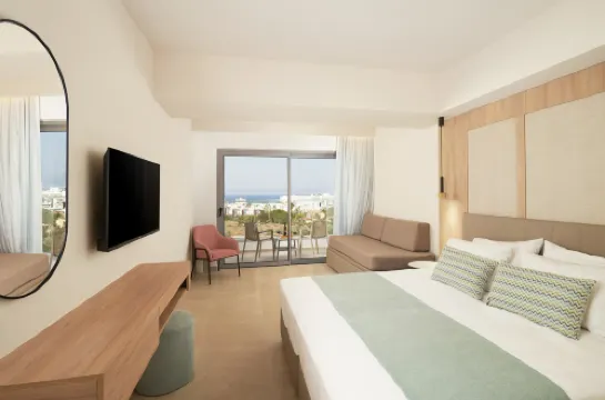 Maris Grand Waterpark Resort