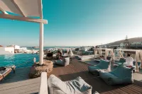 Mr & MRS White Mykonos