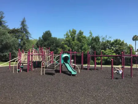 Quiet Petite Garden Retreat