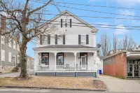 Downtown Bristol Condo Near Ferry & Waterfront - 3-Star