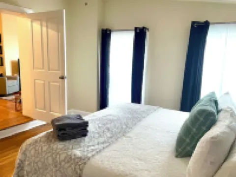 Station House East: Upscale Loft in the Historic District Cambridge, MD 劍橋酒店