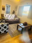 Luxurious 2 Bedroom with King and Queen bed and 1.5 Bathroom sleeps 6.