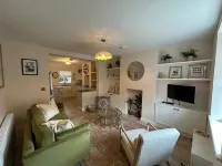 Cosy cottage in Bollington offering an escape to the Peak District and beyond.