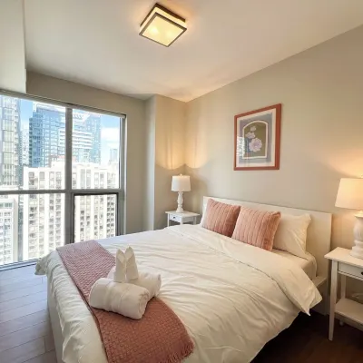 Toronto DT RogerCentre 3B+2B FreeParking Pool Gym Hotels near سكوتيابنك أرينا