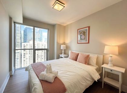 Toronto DT RogerCentre 3B+2B FreeParking Pool Gym