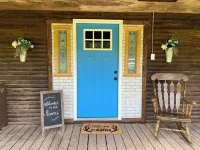 SPRING DISCOUNT Charming 3 bedroom log cabin near Bella Vista Ar. Private