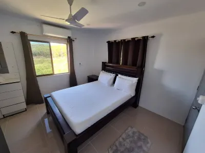 Spacious Holiday Home, Coral Coast Sigatoka. Hotels near Sigatoka Sand Dunes National Park