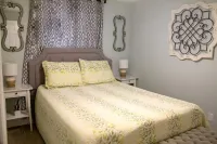 Charming Villa near Disney, pool, 4 beds, sleeps 5