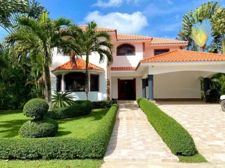 Glamorous & beautiful villa