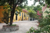 Casa Cuevas & Amaro - Airport Shuttle