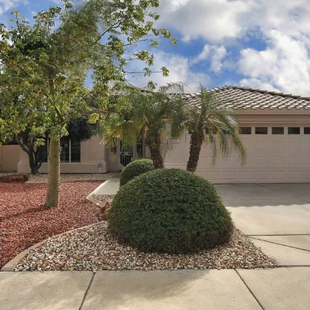 Lakefront Luxury Home with a Heated Pool, close to Peoria Sports Complex