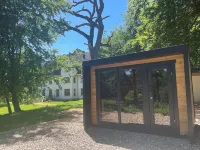 Cozy vacation apartment for up to 4 people on the first floor of a manor house