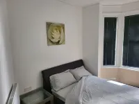 Entire one bedroom ground floor flat. 5 minutes to town centre and train station