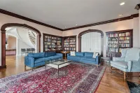 Luxurious house near Cornell campus with lake views and incredible sunsets.