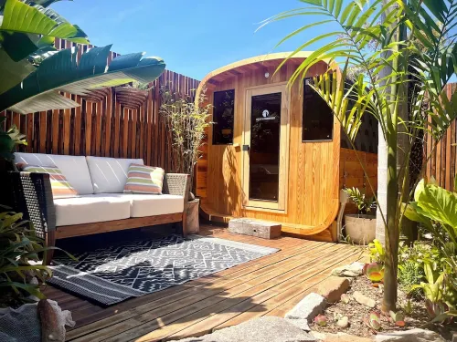 Tathra Tides | Walk to Beach & Shops | Private Sauna | Tropical Gardens Hotels in Tathra